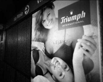 2006_753_03-triumph-10-2006_753_03